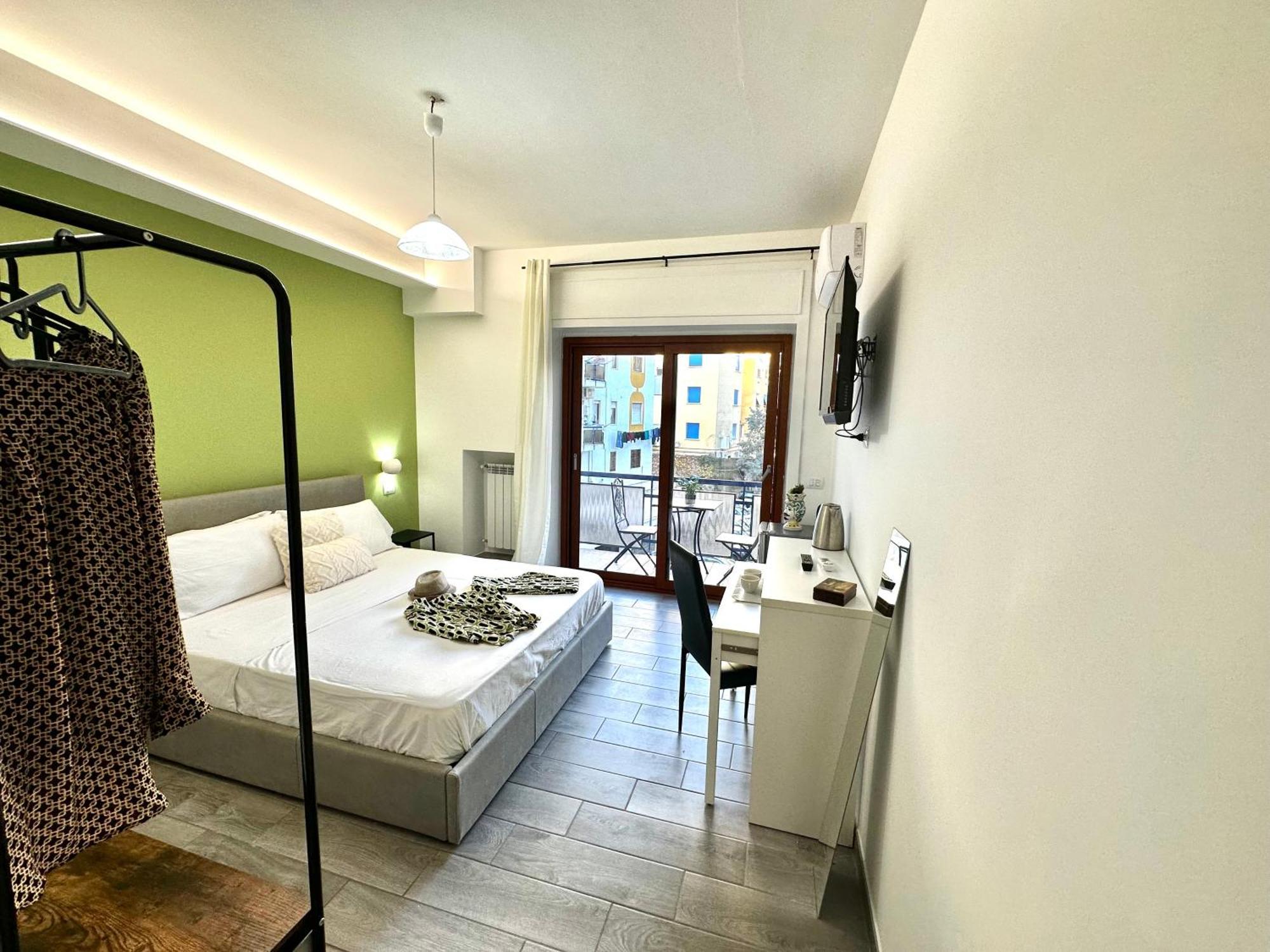Center Suite Sorrento Baby 2 ภายนอก รูปภาพ