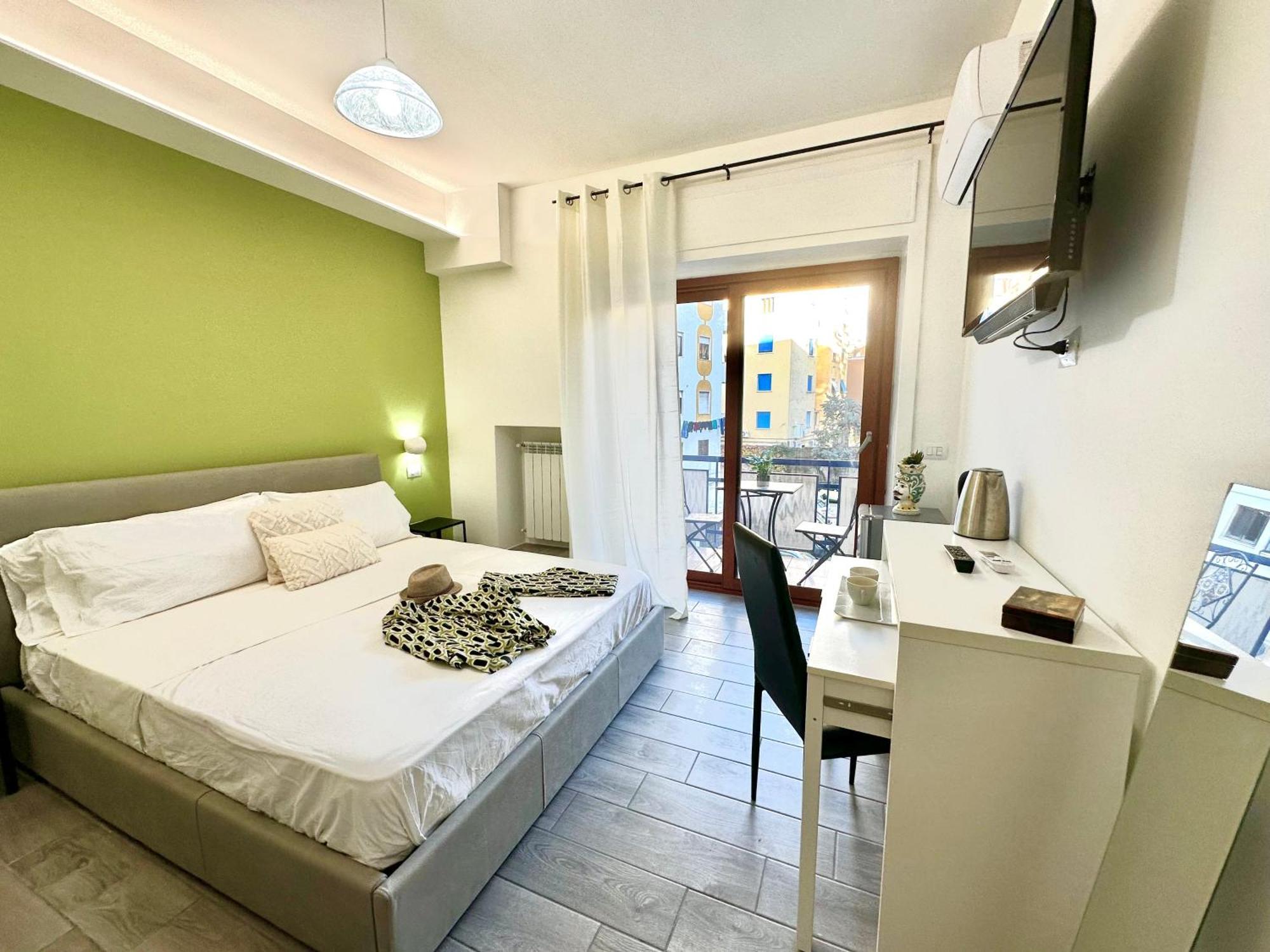 Center Suite Sorrento Baby 2 ภายนอก รูปภาพ